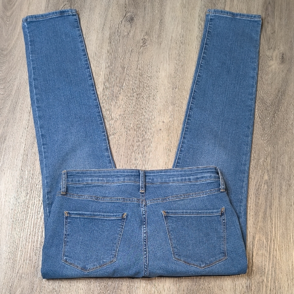 sac336 Mid Rise w/29" Inseam Skinny a.n.a Women's Denim Jeans Size 8 - Picture 4 of 4